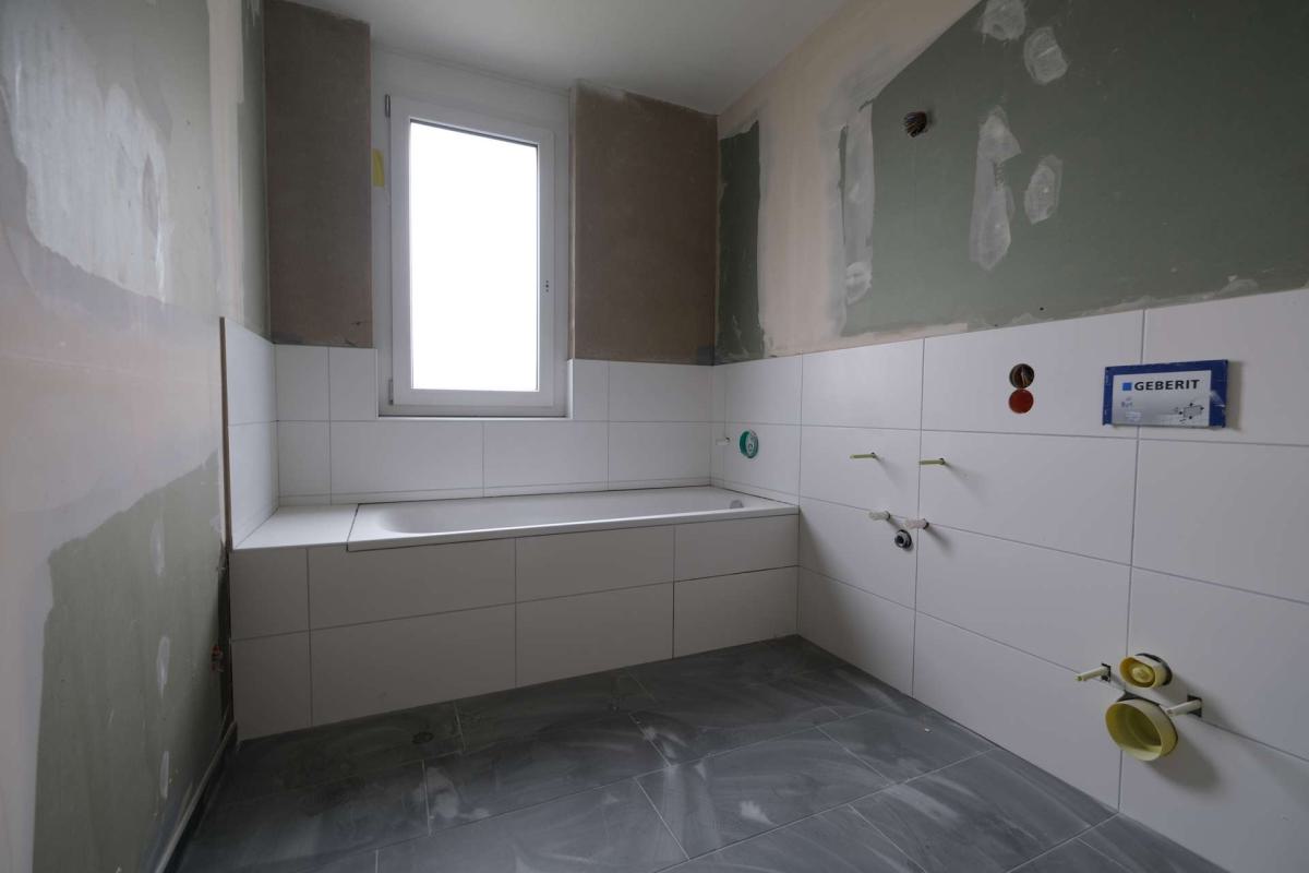 Badezimmer mit Wanne